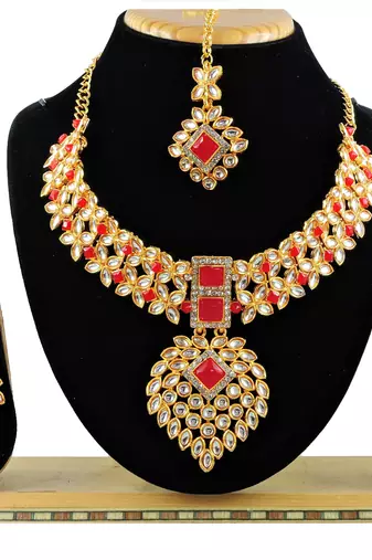 Red designer function wear ad necklace set