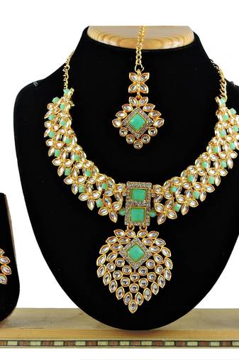 Green designer function wear ad necklace set