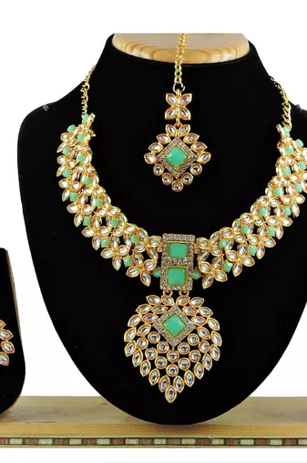 Green designer function wear ad necklace set