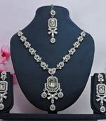 Multicolor designer function wear ad necklace set