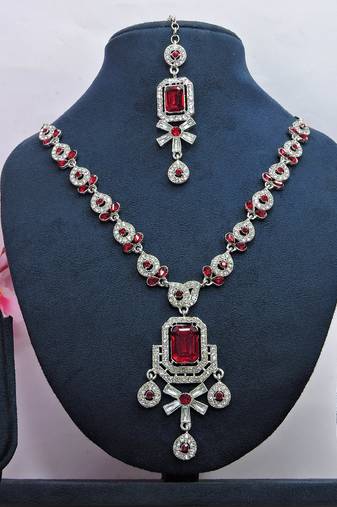 Maroon designer function wear ad necklace set