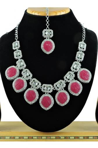 Red designer function wear ad necklace set