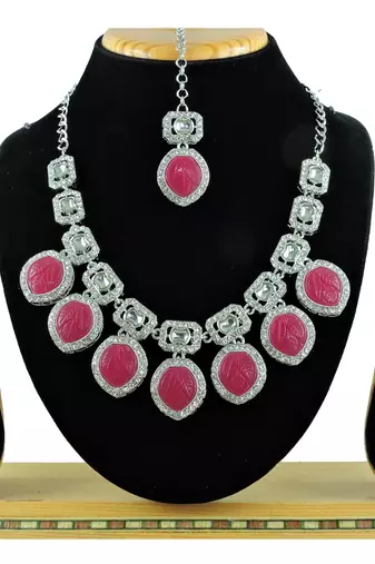 Red designer function wear ad necklace set