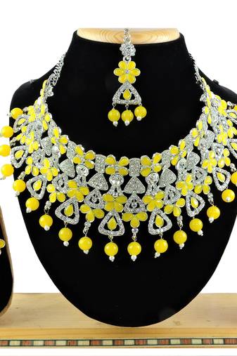 Yellow designer function wear ad necklace set