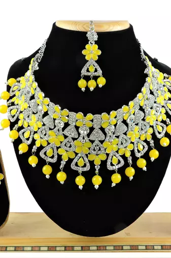 Yellow designer function wear ad necklace set