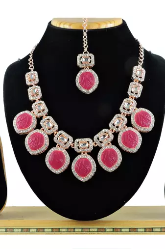 Red designer function wear ad necklace set