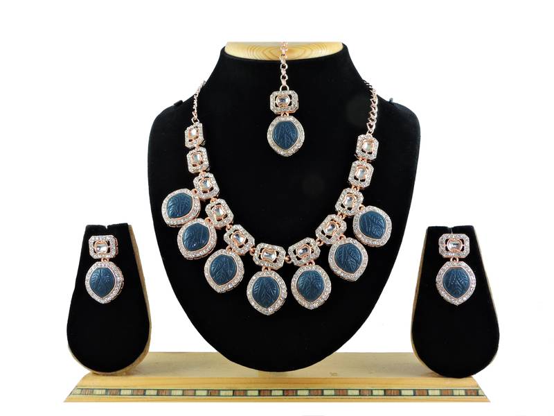 Blue designer function wear ad necklace set