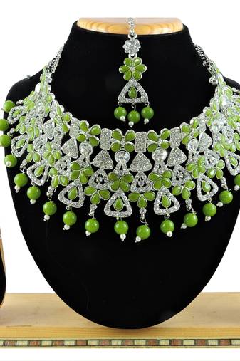 Green designer function wear ad necklace set