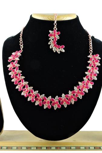Red designer function wear ad necklace set
