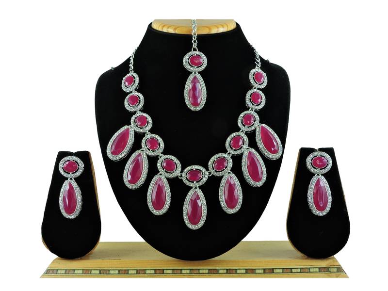 Red designer function wear ad necklace set