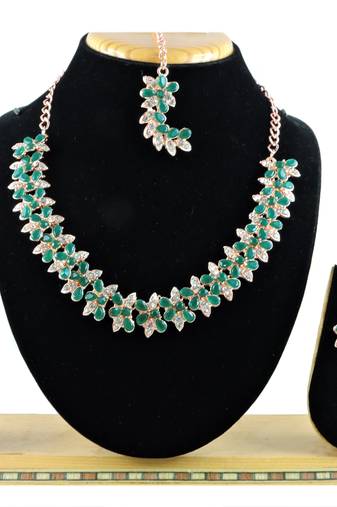 Green designer function wear ad necklace set