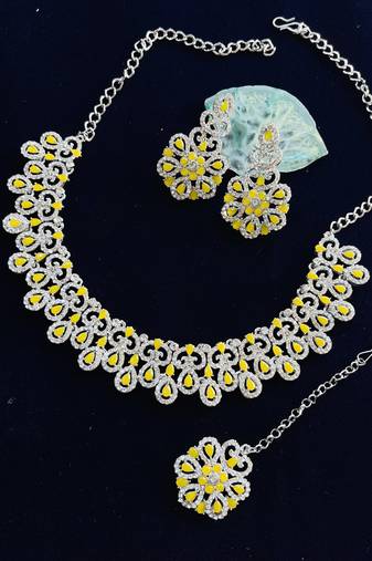 Yellow designer function wear ad necklace set