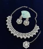 Multicolor designer function wear ad necklace set