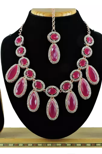 Red designer function wear ad necklace set