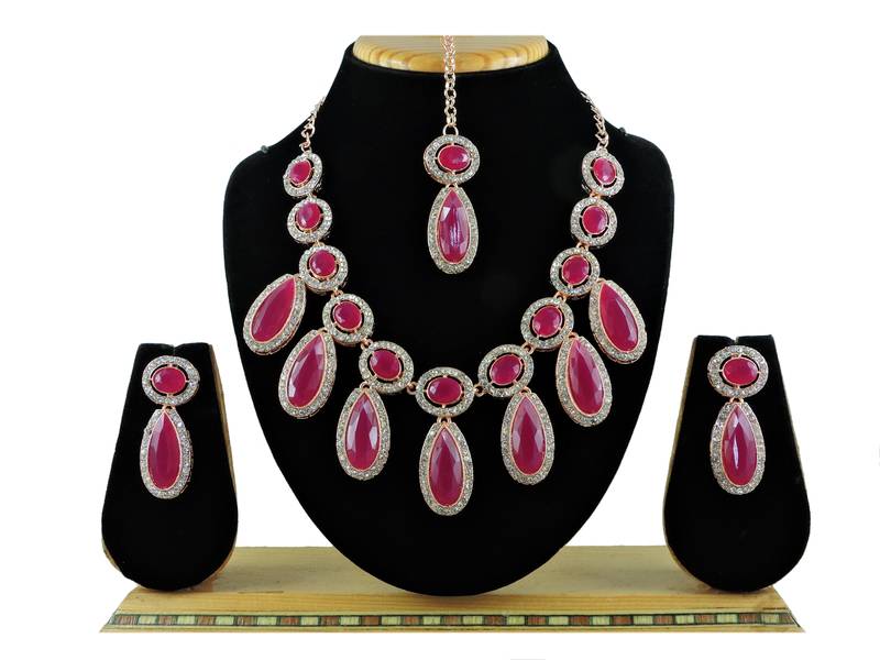Red designer function wear ad necklace set