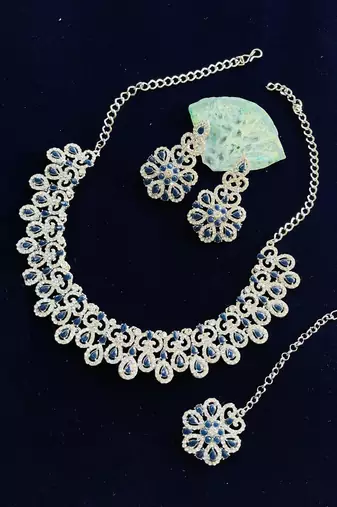 Blue designer function wear ad necklace set