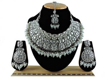 Multicolor designer function wear ad necklace set 1