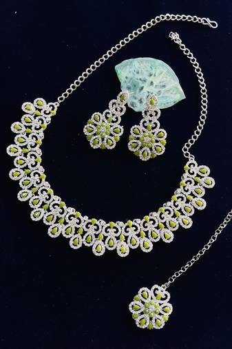 Green designer function wear ad necklace set