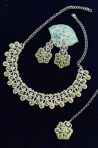 Green designer function wear ad necklace set