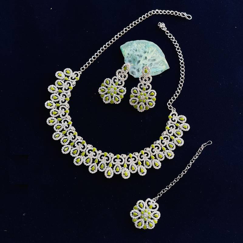 Green designer function wear ad necklace set
