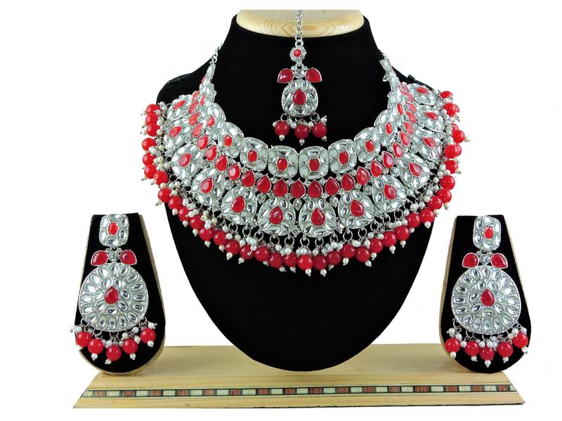 Red designer function wear ad necklace set