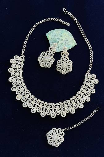 Grey designer function wear ad necklace set