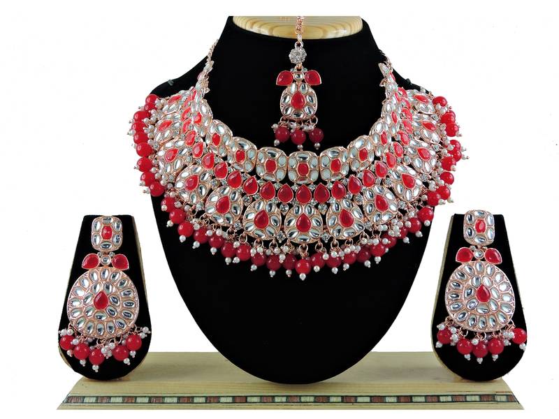 Red designer function wear ad necklace set