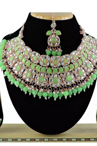 Multicolor designer function wear ad necklace set