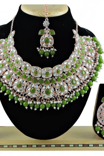 Green designer function wear ad necklace set