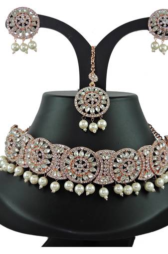Multicolor designer function wear ad necklace set