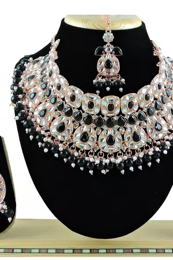 Black designer function wear ad necklace set