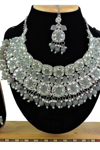 Grey designer function wear ad necklace set