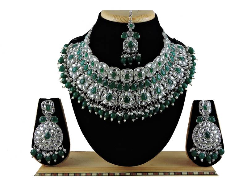 Green designer function wear ad necklace set