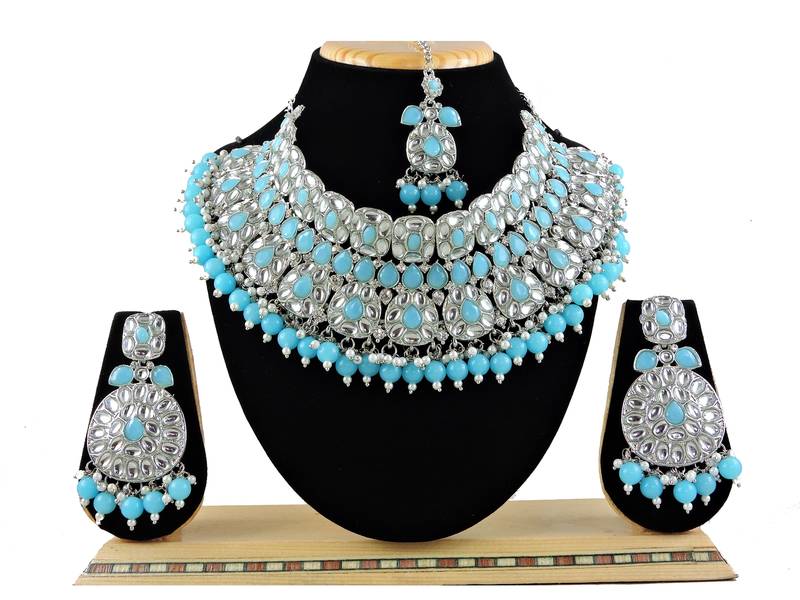 Turquoise designer function wear ad necklace set