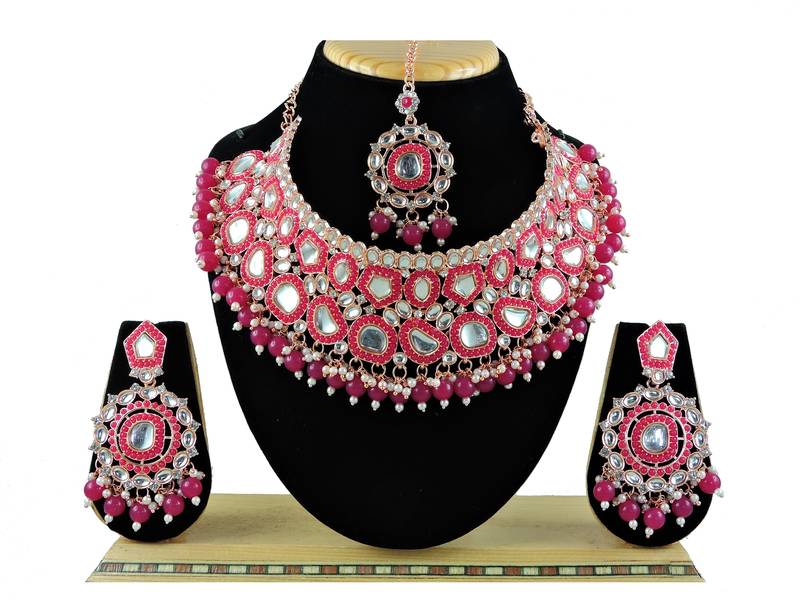 Red designer function wear ad necklace set