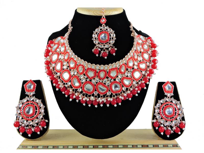 Red designer function wear ad necklace set