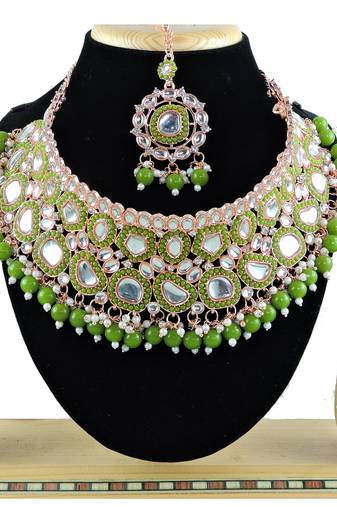 Green designer function wear ad necklace set