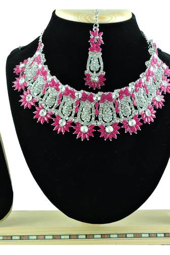 Red designer function wear ad necklace set