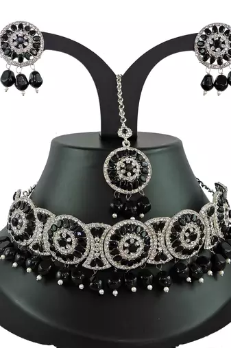 Black designer function wear ad necklace set