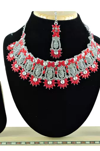 Red designer function wear ad necklace set