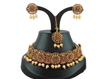Gold designer function wear ad necklace set 1