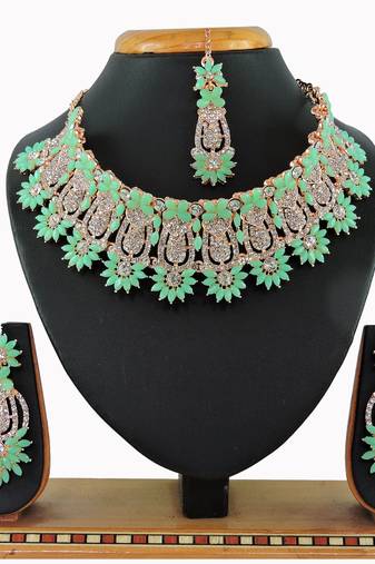 Green designer function wear ad necklace set