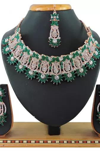 Green designer function wear ad necklace set