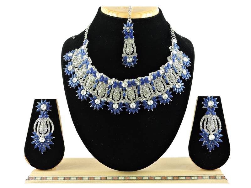 Blue designer function wear ad necklace set