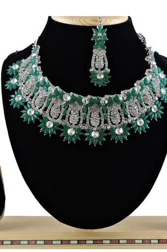 Green designer function wear ad necklace set