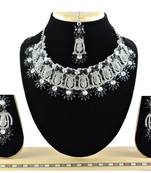 Black designer function wear ad necklace set