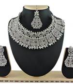 Multicolor designer function wear ad necklace set