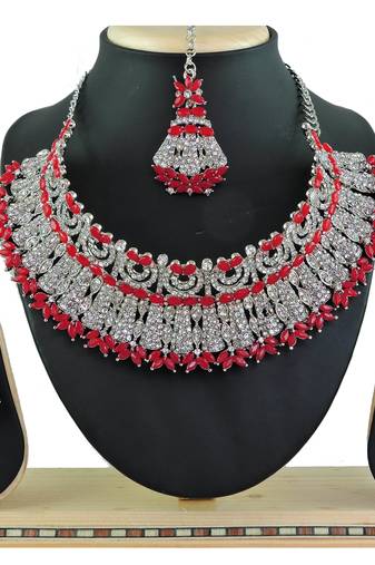 Red designer function wear ad necklace set