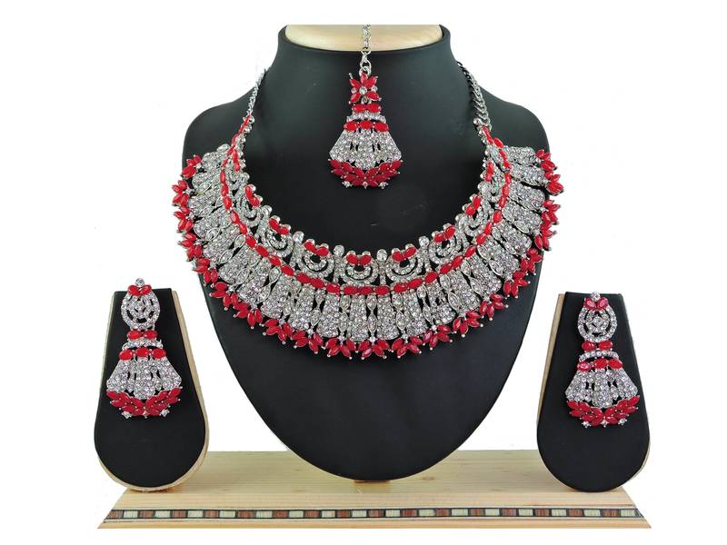 Red designer function wear ad necklace set