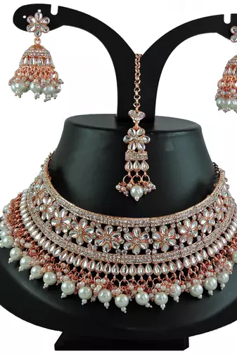 Multicolor designer function wear ad necklace set